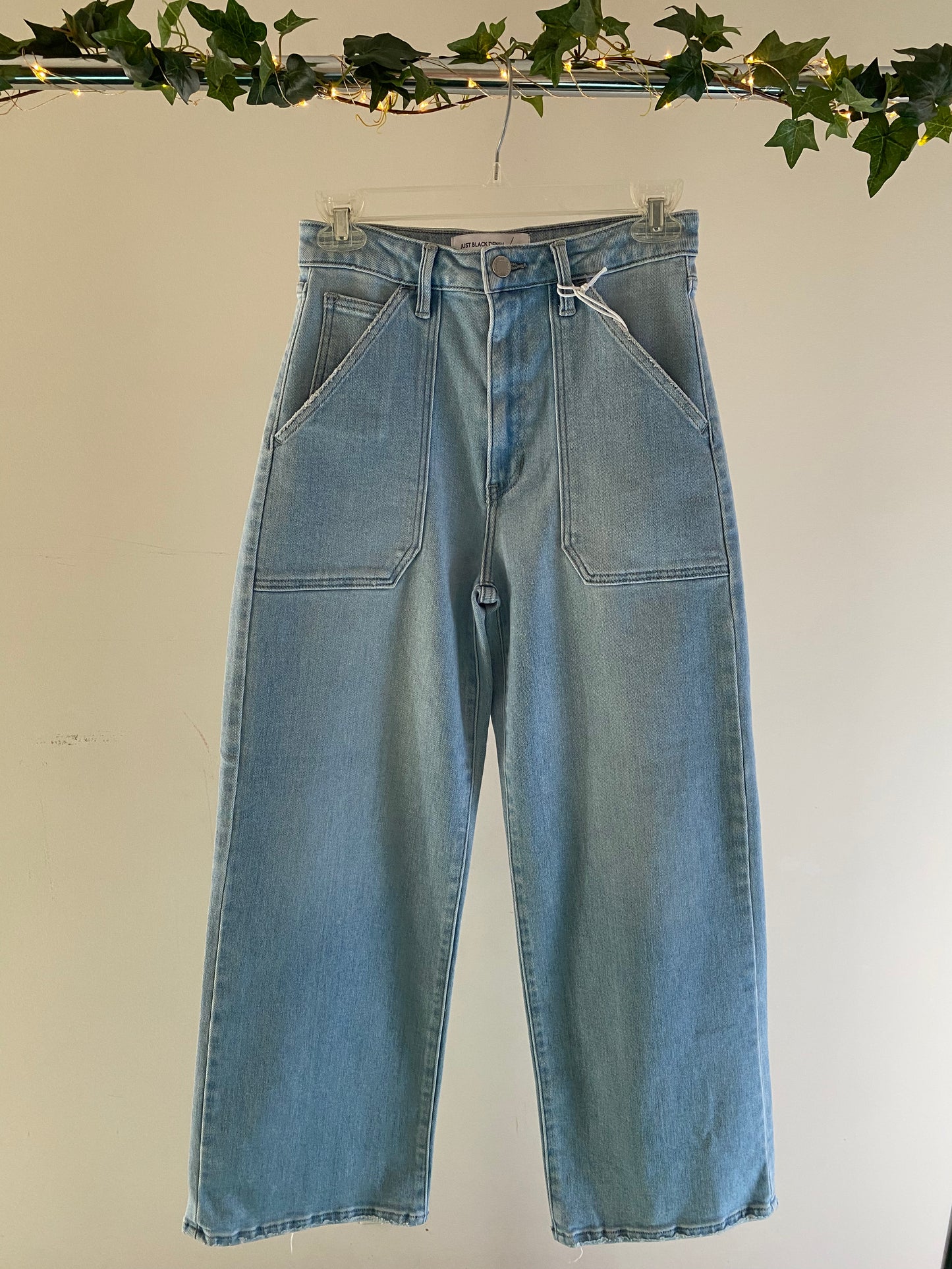 Light Wash High-Rise Cargo Pocket Wide Leg Jean