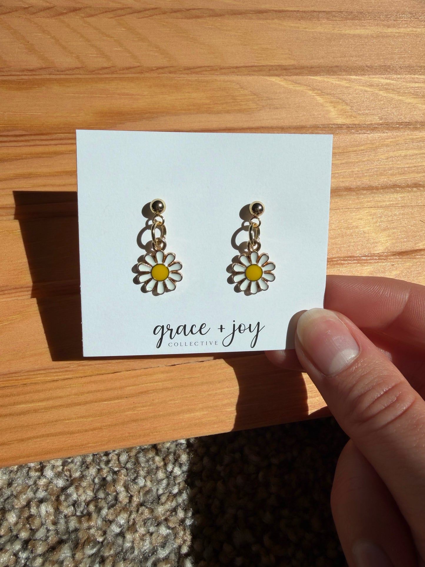 Daisy Dangle Earrings