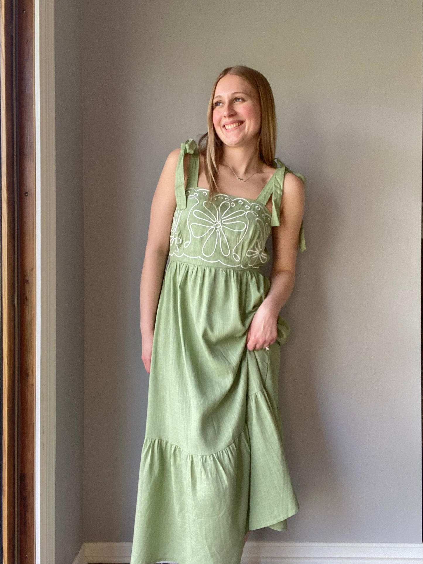 Embroidery Detail Midi Dress